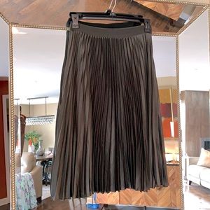Pleated Midi Skirt